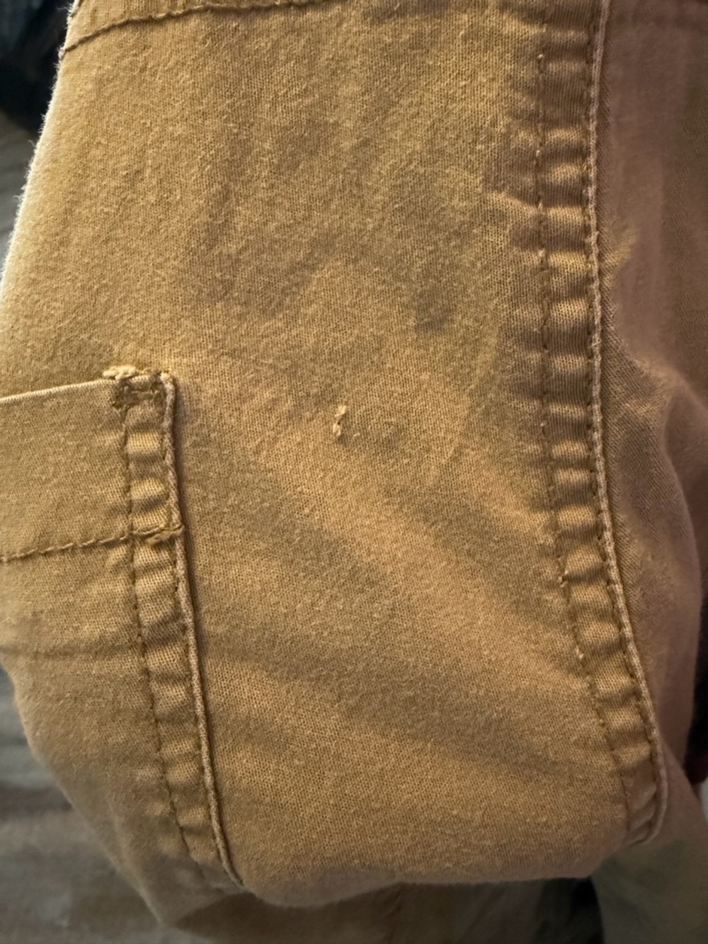 Men's Tan Cargo Shorts - Casual Utility Style - Picture 6 of 6